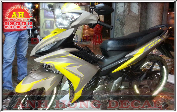 TEM XE EXCITER 2011 228