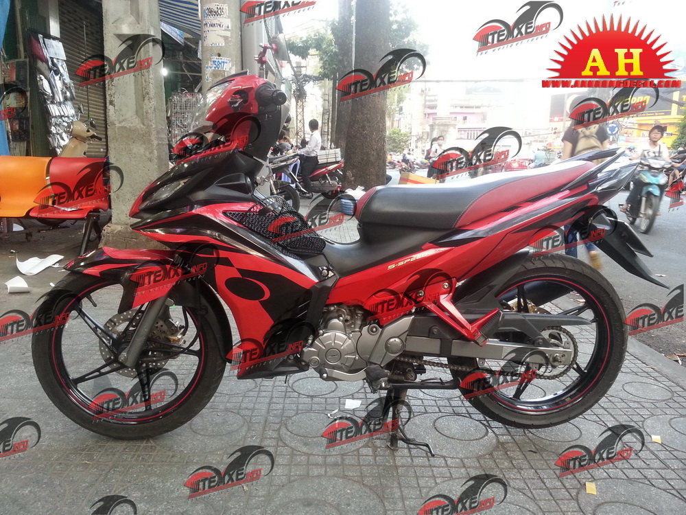 Tem Xe Exciter 2011 086